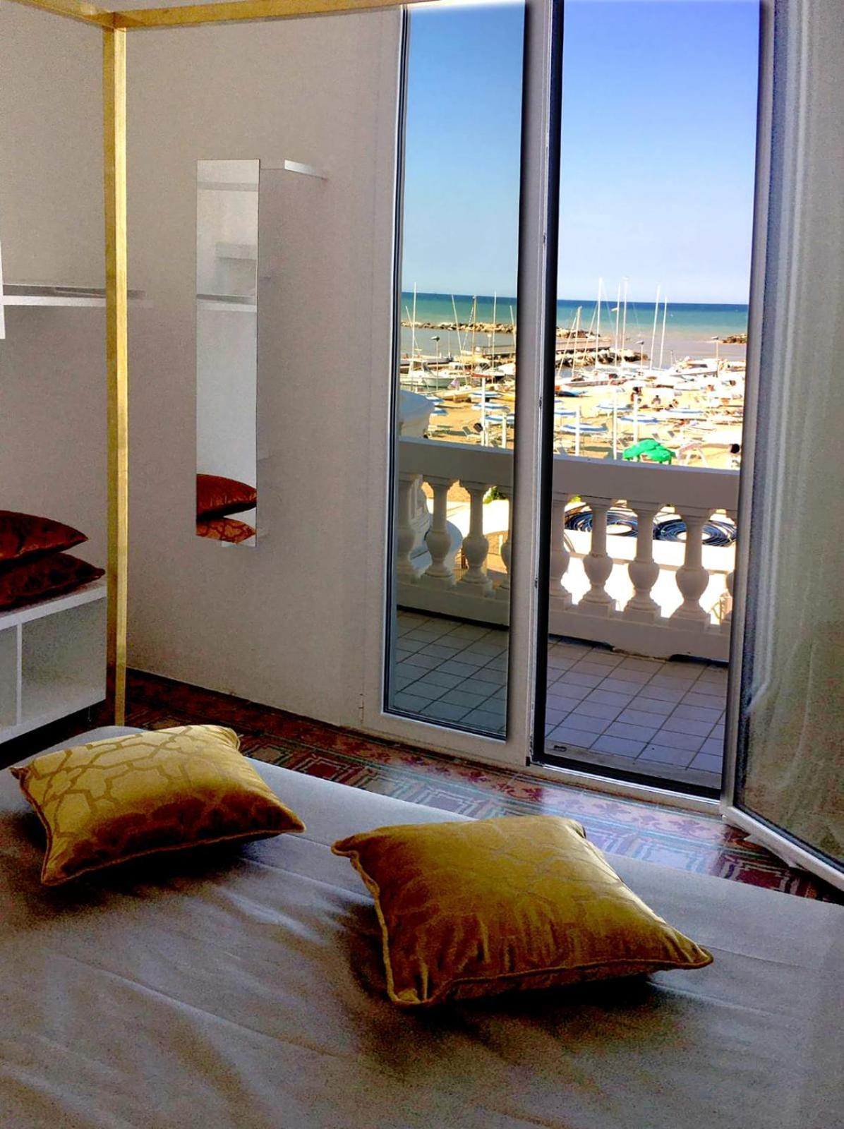 Villa La Torretta Luxury B&B - Adults Only - Rimini Eksteriør billede